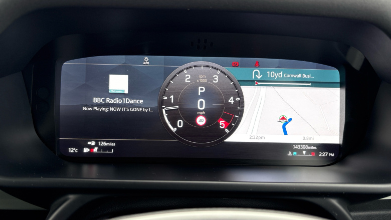 Land Rover Defender 3.0 D200 SE 110 5dr Auto Diesel Estate